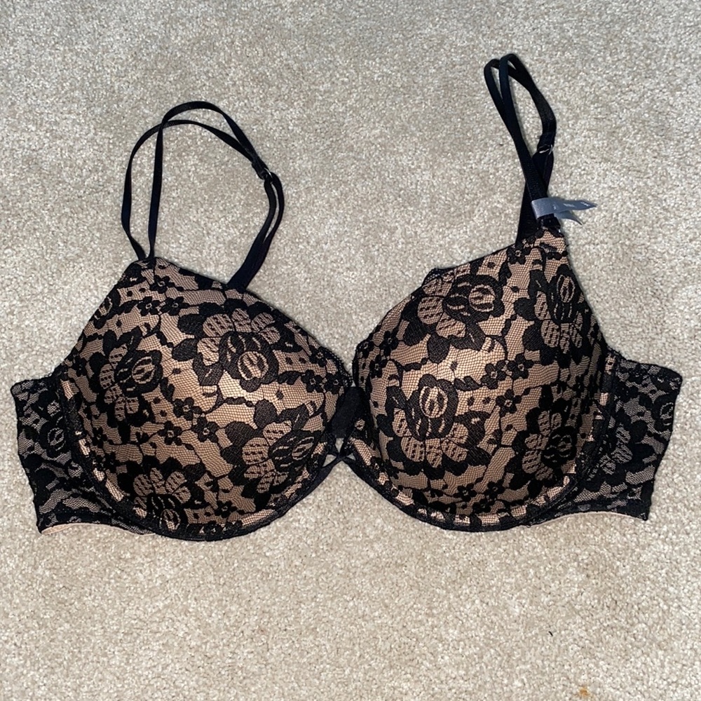 Black and nude lace bra
